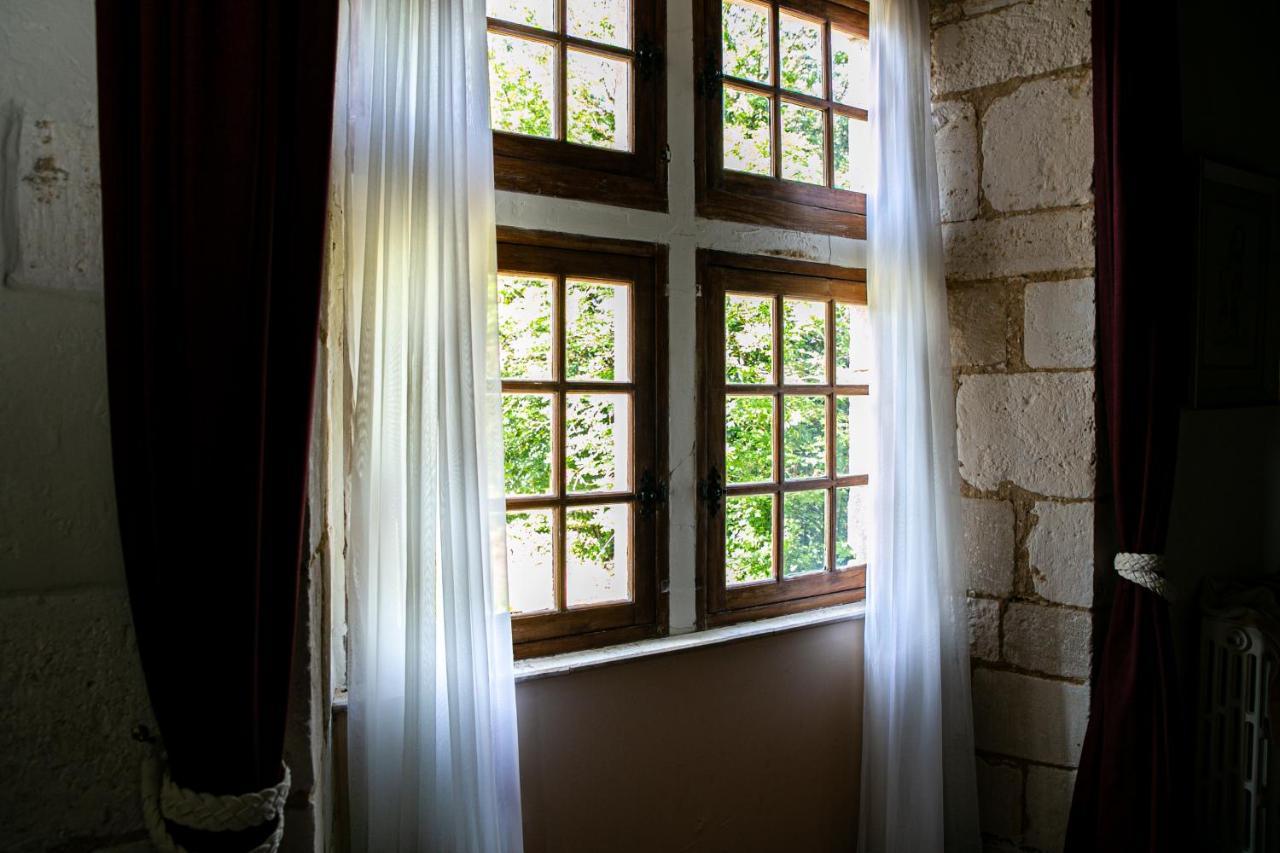 Maison Forte Perreuse Треньи Экстерьер фото